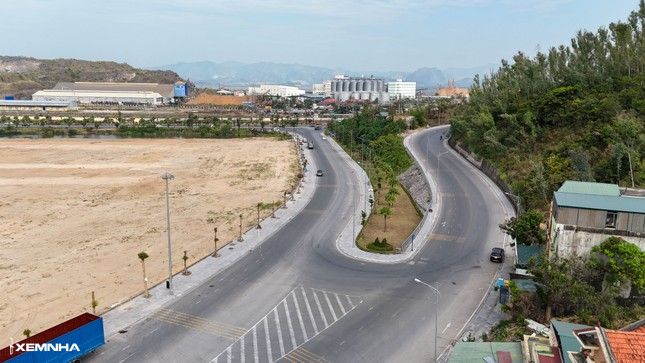 Cận cảnh khu đất xây trung tâm thương mại 5.200 tỷ ở Hạ Long - ảnh 7