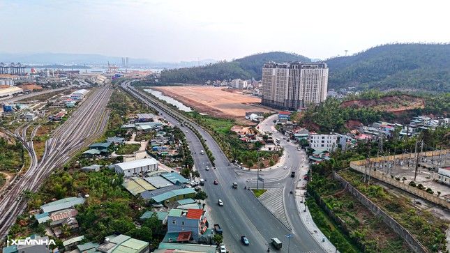 Cận cảnh khu đất xây trung tâm thương mại 5.200 tỷ ở Hạ Long - ảnh 10