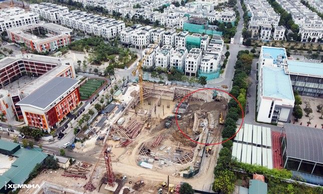 Dự án chung cư 'đất vàng' Hà Nội bất ngờ bị sụp móng, làm sụp đường - ảnh 2