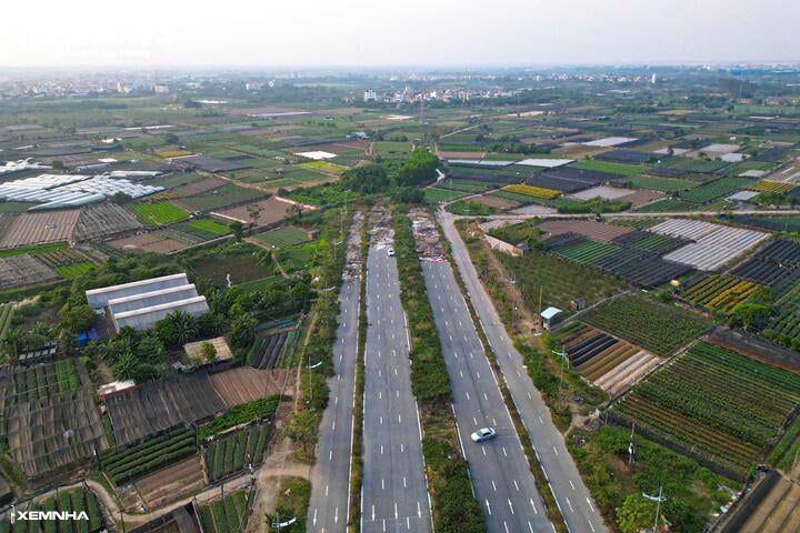 Ngắm tuyến đường 10 làn xe nối Tây Hồ với Sơn Tây từ trên cao - ảnh 7