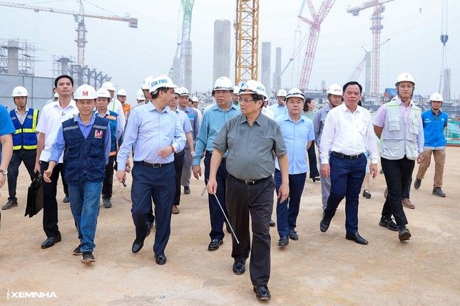 Thủ tướng Phạm Minh Chính thị sát dự án sân bay Long Thành - ảnh 3
