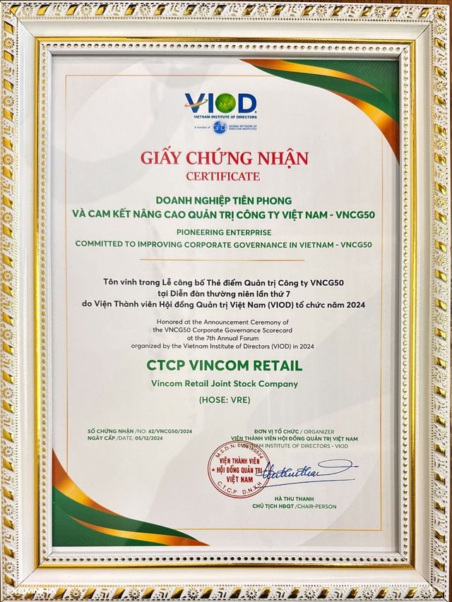 Vincom Retail được vinh danh trong hai giải thưởng cao quý hàng đầu Việt Nam - ảnh 2