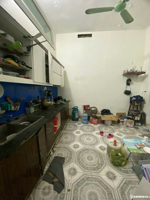 Cho thuê nhà 3 tầng Tam Trinh Hoàng Mai DT 70m² giá 10 triệu / tháng