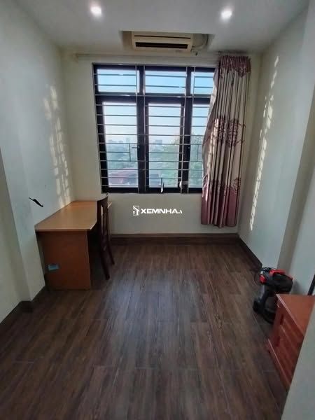 Cho thuê nhà 4 tầng Định Công Hai Bà Trưng DT 50m2 giá 13 triệu / tháng