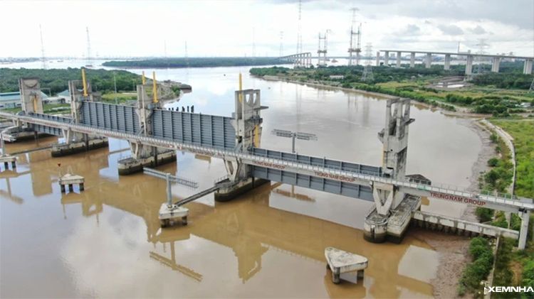 TP. Hồ Chí Minh khẩn trương xử lý dự án dừng thi công