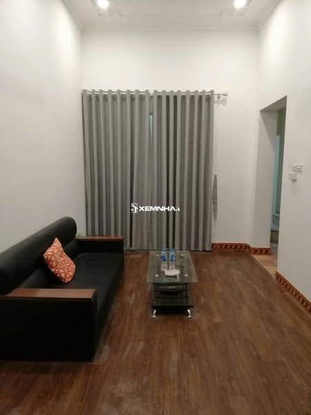 Cho thuê nhà 3 tầng Vương Thừa Vũ Thanh Xuân DT 45 giá 10 triệu / tháng