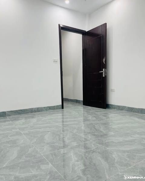 Bán nhà 5 tầng Phú Diễn Cầu Giấy DT 36m2 giá 5,8 tỷ