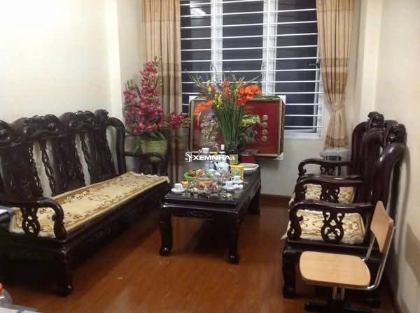 Cho thuê nhà 4 tầng Ngũ Nhạc Hoàng Mai DT 42m2 giá 11 triệu / tháng