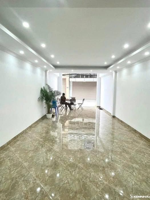 Cho thuê nhà 5 tầng Trần Thái Tông Cầu Giấy DT 45m2 giá 35 triệu / tháng