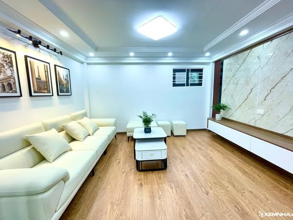 Bán nhà 5 tầng Thanh Trì Hoàng Mai DT 31m² giá 4,35 tỷ