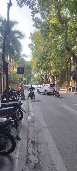 Bán nhà 8 tầng Đội Cấn Ba Đình DT 51m² giá 19,8 tỷ