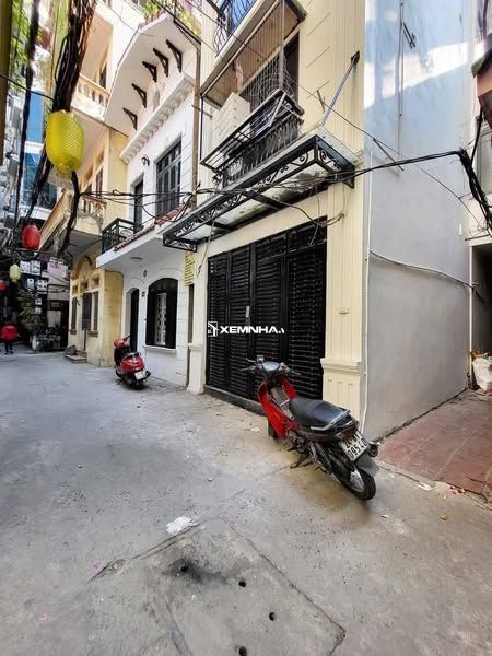 Bán nhà 4 tầng Ngã Tư Sở Đống Đa DT 40m2 giá 9 tỷ 9