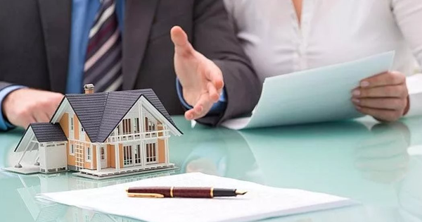 Luật sư: Hỗ trợ KH đặt cọc 100% giá trị BĐS chưa đủ điều kiện mua bán, nhiều môi giới dính tội